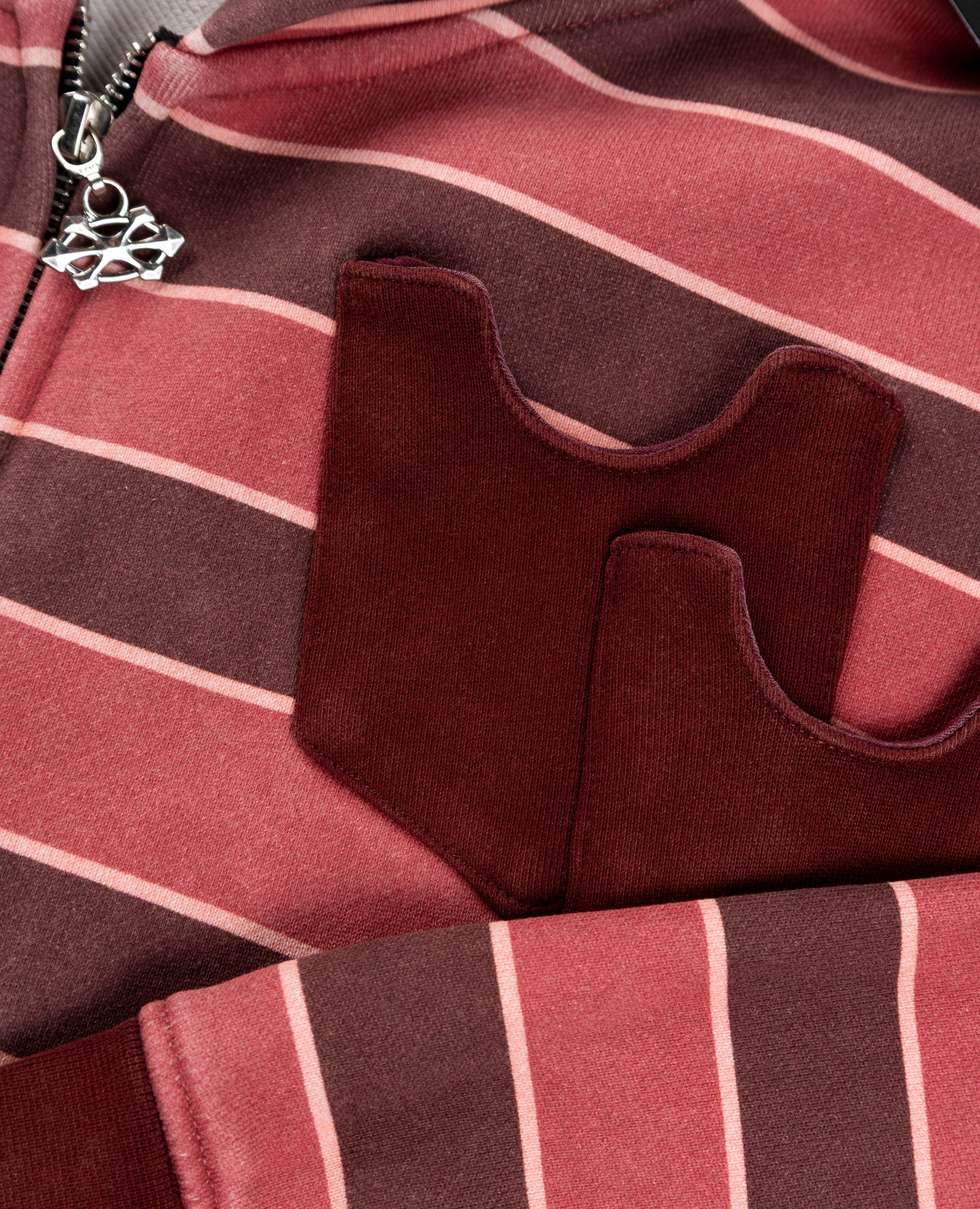 RED PRISONER ZIP
